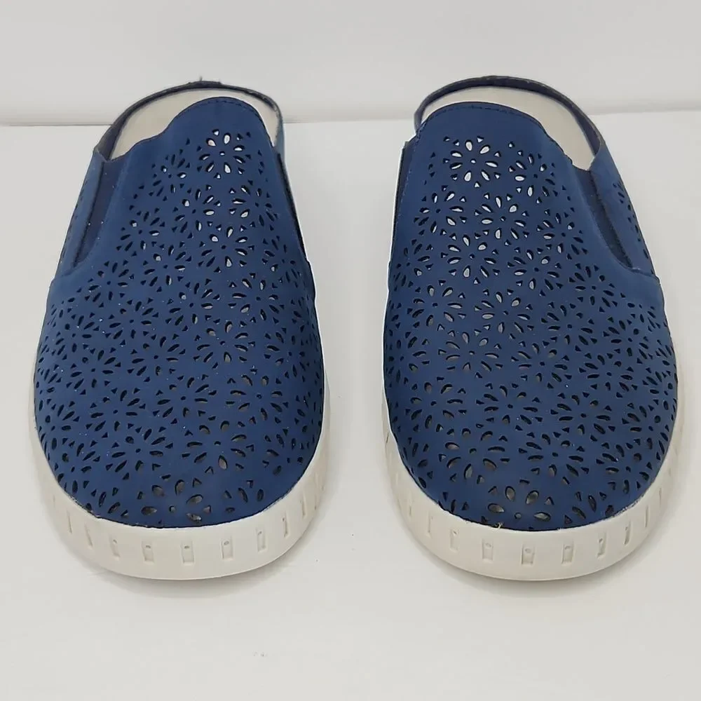 J- sport slip-on floral laser cut out mule shoes - Picture 2 of 8